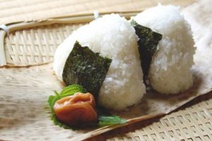 「グランマキッチンえりこ」の予約方法は?メニューと口コミもチェック